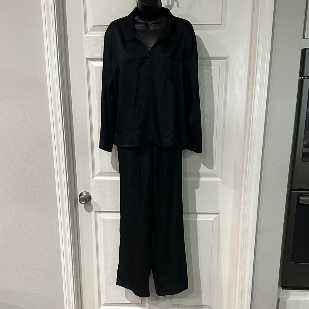 Women’s Black Muk Luk 2 piece Loungewear/Sleepwear Size PL